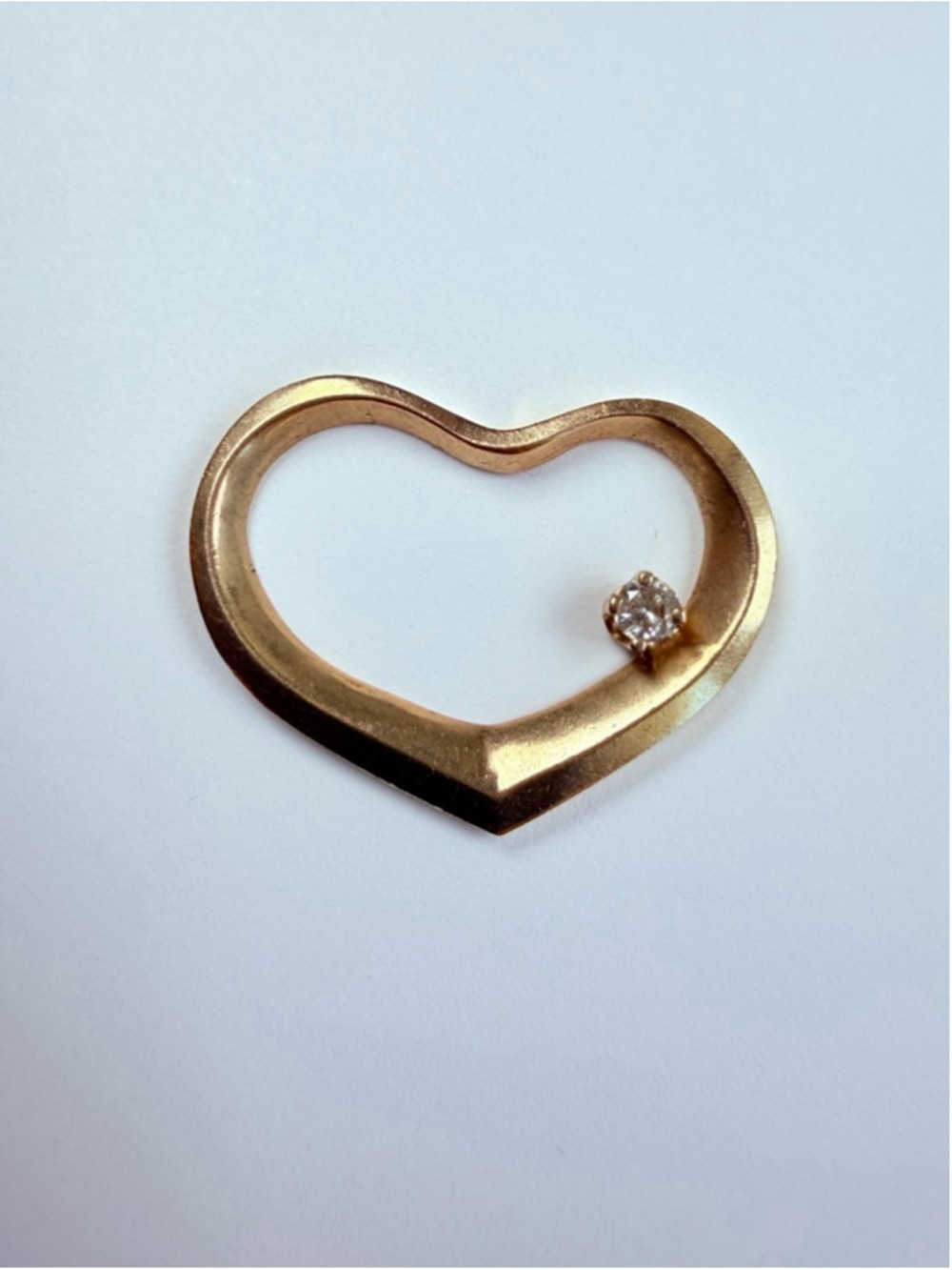 14K Solid Yellow Gold Genuine .040 CT Diamond Iconic Open Heart Necklace Pendant